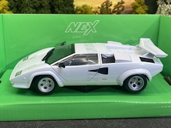 Skala 1/24 Lamborghini Countach LP 5000 S, White fr Nex models / Welly