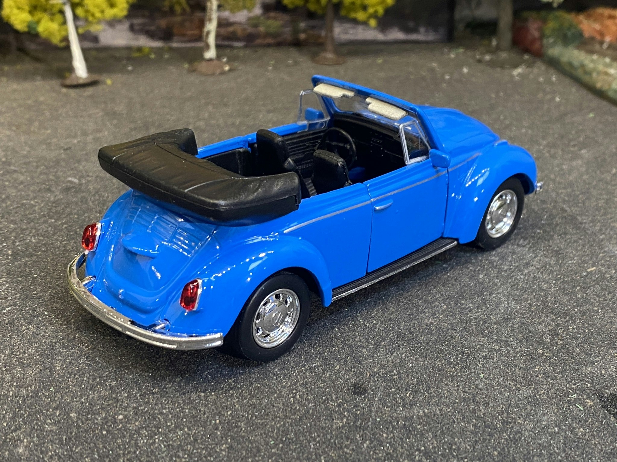 Skala 1/34 - 1/39 Volkswagen Beetle Conv. Blue fr Nex models / Welly
