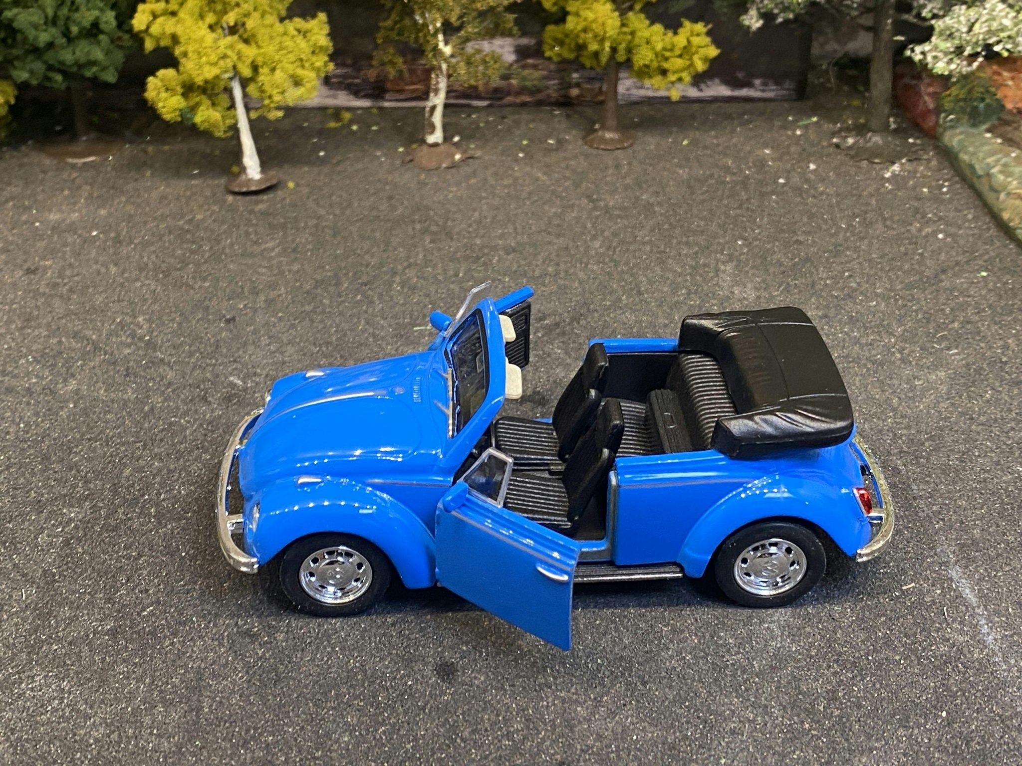 Skala 1/34 - 1/39 Volkswagen Beetle Conv. Blue fr Nex models / Welly
