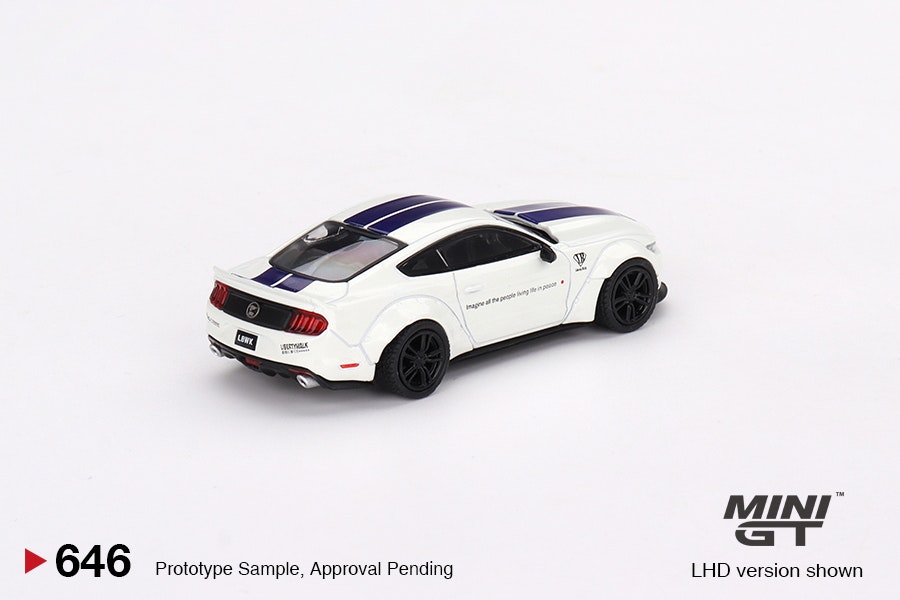 Skala 1/64 - Ford Mustang GT, LB works  fr MINI GT (646)