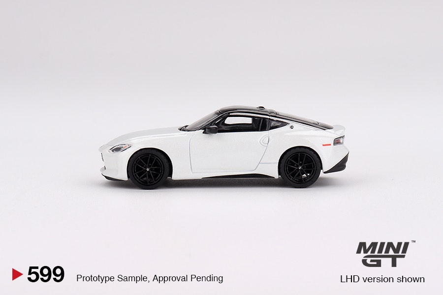 Skala 1/64 Nissan Z Performance 2023 Everest White fr MINI GT (599)