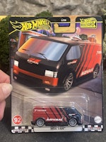 Skala 1/64 HOT WHEELS Premium - Boulevard -  MBK Van, Advan