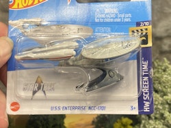 Skala 1/64 Hot Wheels: U.s.s. Enterprise NCC-1701