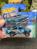 Skala 1/64 Hot Wheels: '87 Dodge D100