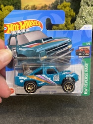 Skala 1/64 Hot Wheels: '87 Dodge D100