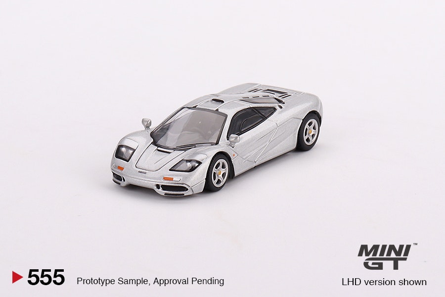 Skala 1/64 McLaren F1 Magnesium Silver fr MINI GT (555)