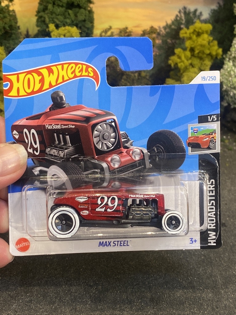 Skala 1/64 Hot Wheels: Max Steel
