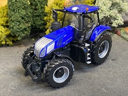 Skala 1/32 New Holland T8.435 Tractor "Blue power" fr Britains Art.nr: 43216