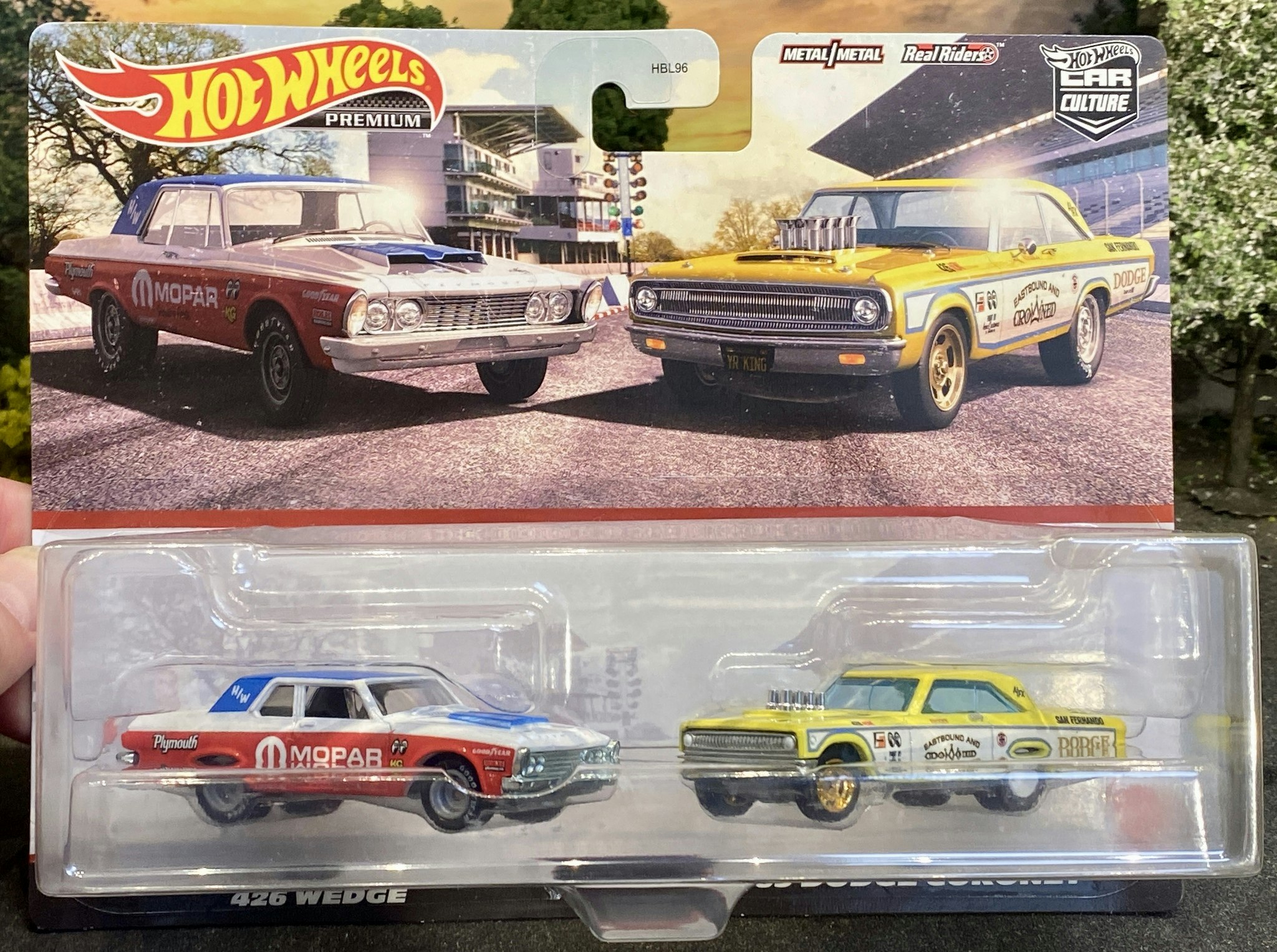 Skala 1/64 Hot Wheels PREMIUM 2-pack: 63 Plymouth Belvedere 426 Wedge & 65 Dodge Coronet