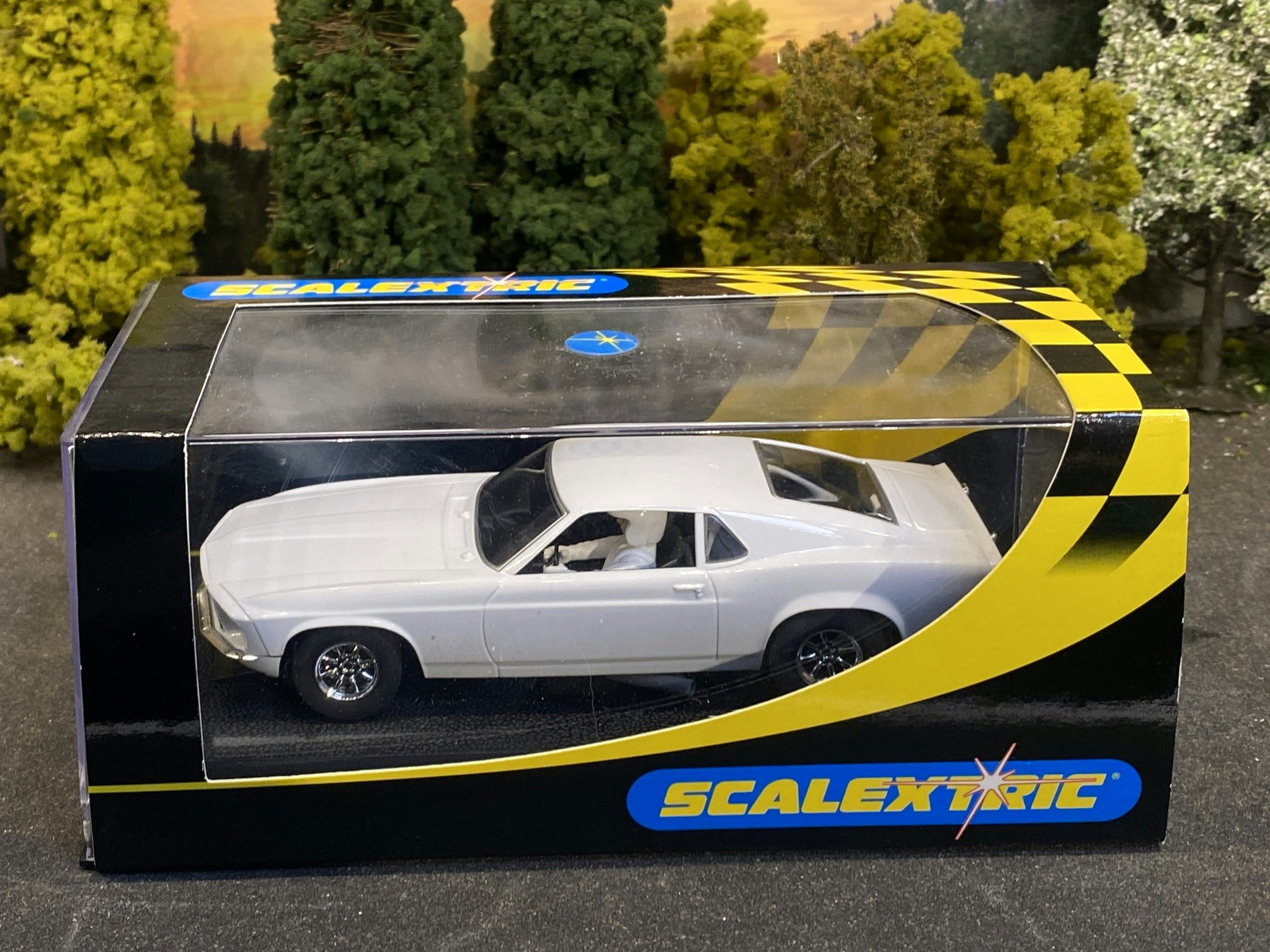 Scale 1/32 Analogue Slotcar - Ford Mustang 69' Plain White fr Scalextric
