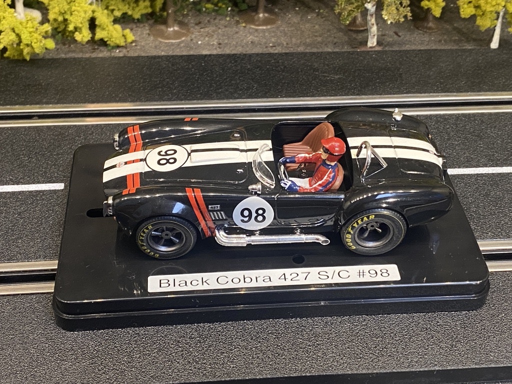 Skala 1/32 Analogue Slotcar - Black Cobra 427 S/C # 98 MC 0022 fr MRRC