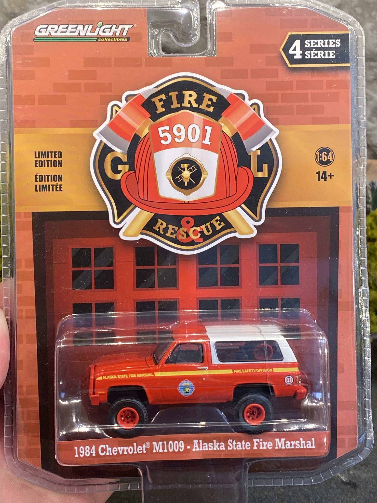 Skala 1/64 84' Chevrolet M1009 Alaska State Fire Marshal f Greenlight "Fire & Rescue"