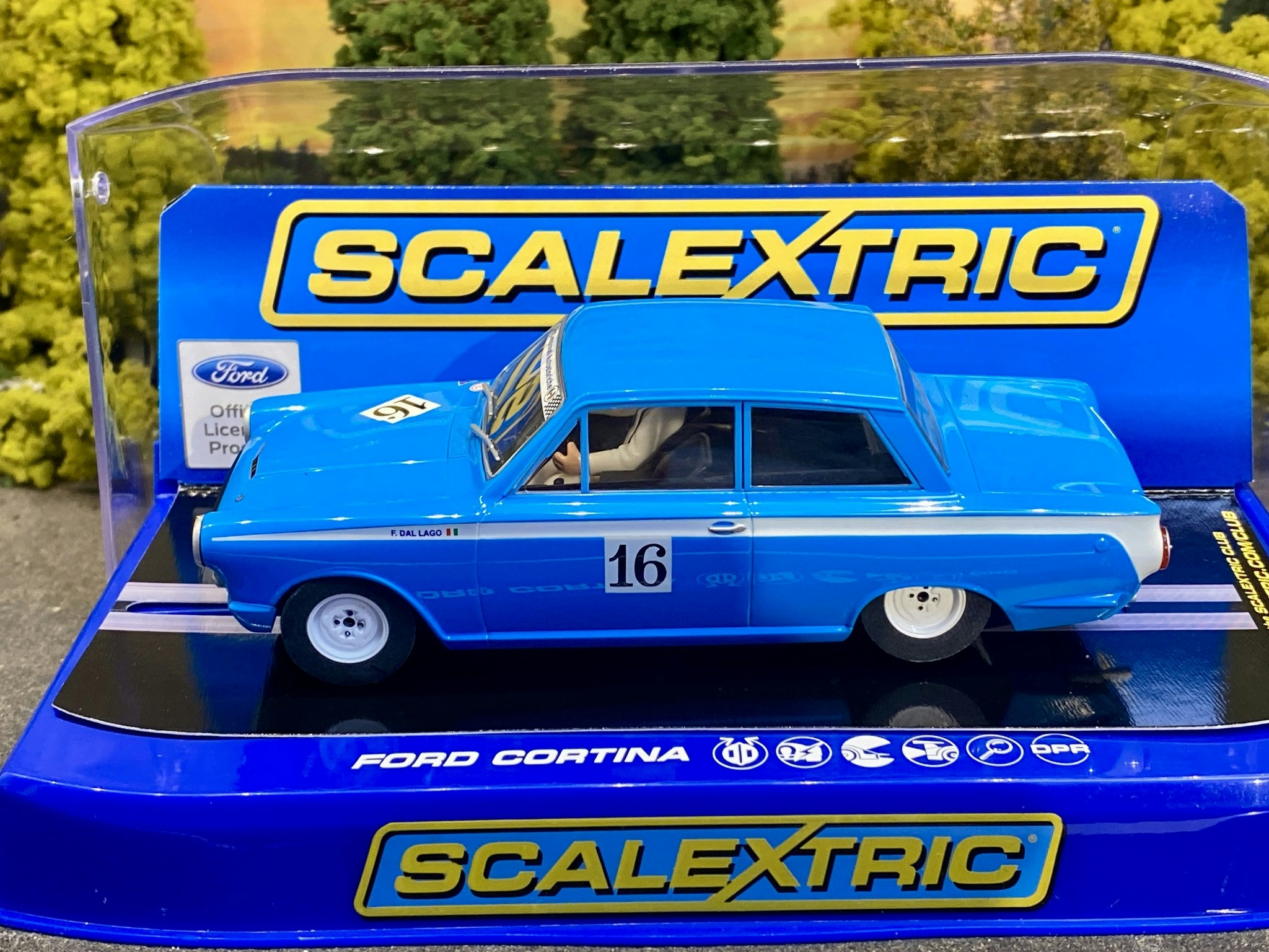 Skala 1/32 Analog Slotcar - Ford Cortina #16 Blue fr Scalextric