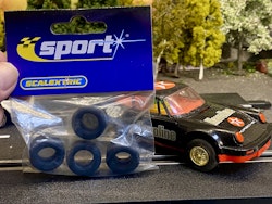 Skala 1/32 Accessories/Tillbehör W9632 t Scalextric: Däck/Tyres i 4-pack