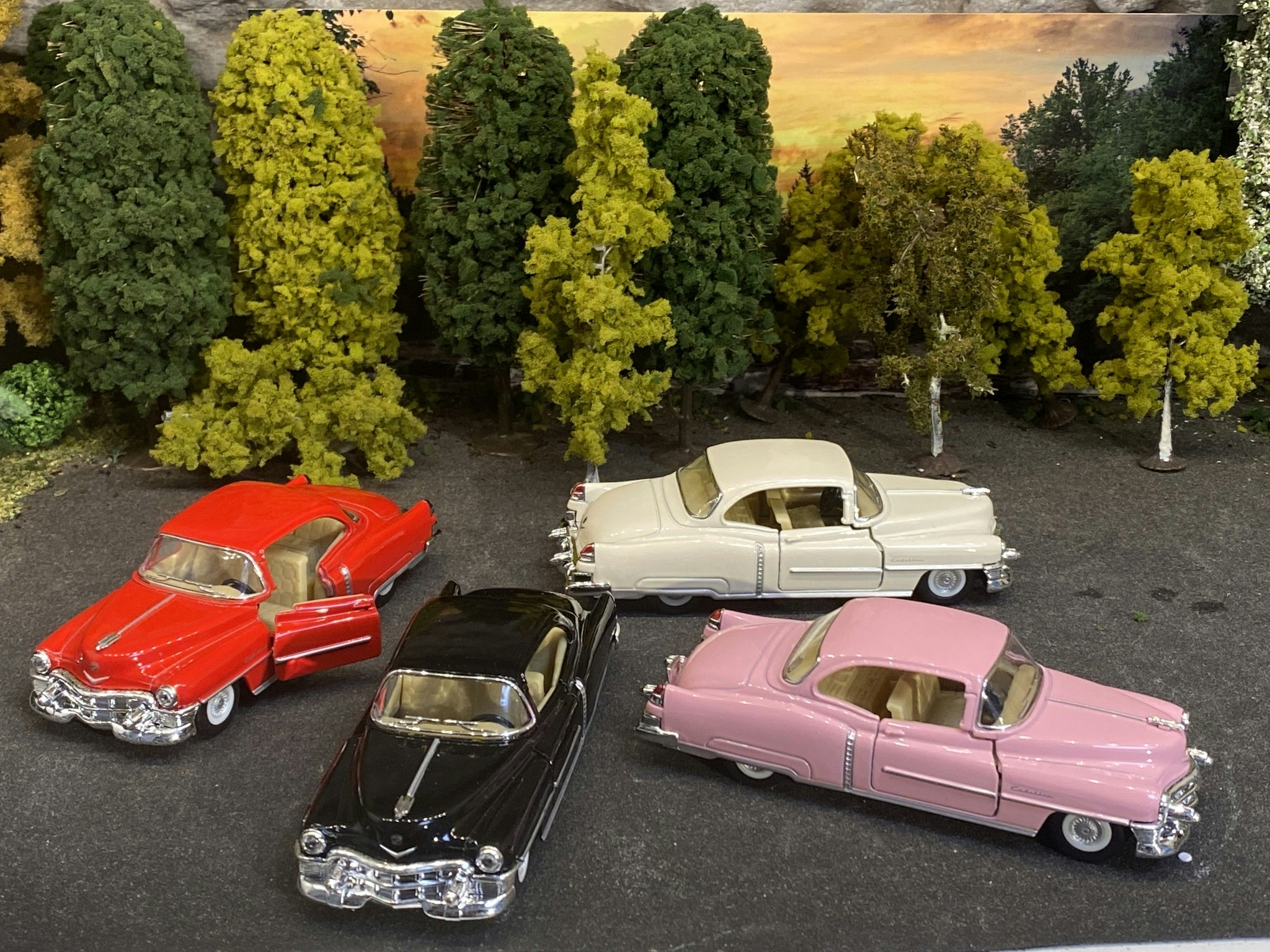 Skala 1/43 1953 Cadillac Series 62 Coupe, Black fr Kinsmart