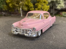 Skala 1/43 1953 Cadillac Series 62 Coupe, Pink / Rosa fr Kinsmart