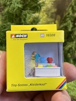 NOCH 16508 Skala H0, Tiny Scences ‘Clothes Shopping’