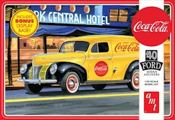 Skala 1/25 - 1940 FORD SEDAN DELIVERY "Coca Cola" fr AMT