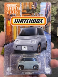 Skala 1/64 Matchbox, European Streets: Citroen AMI