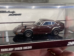 Skala 1/64 NISSAN Fairlady 240ZG (HS30) fr Inno64