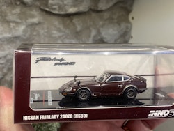 Skala 1/64 NISSAN Fairlady 240ZG (HS30) fr Inno64