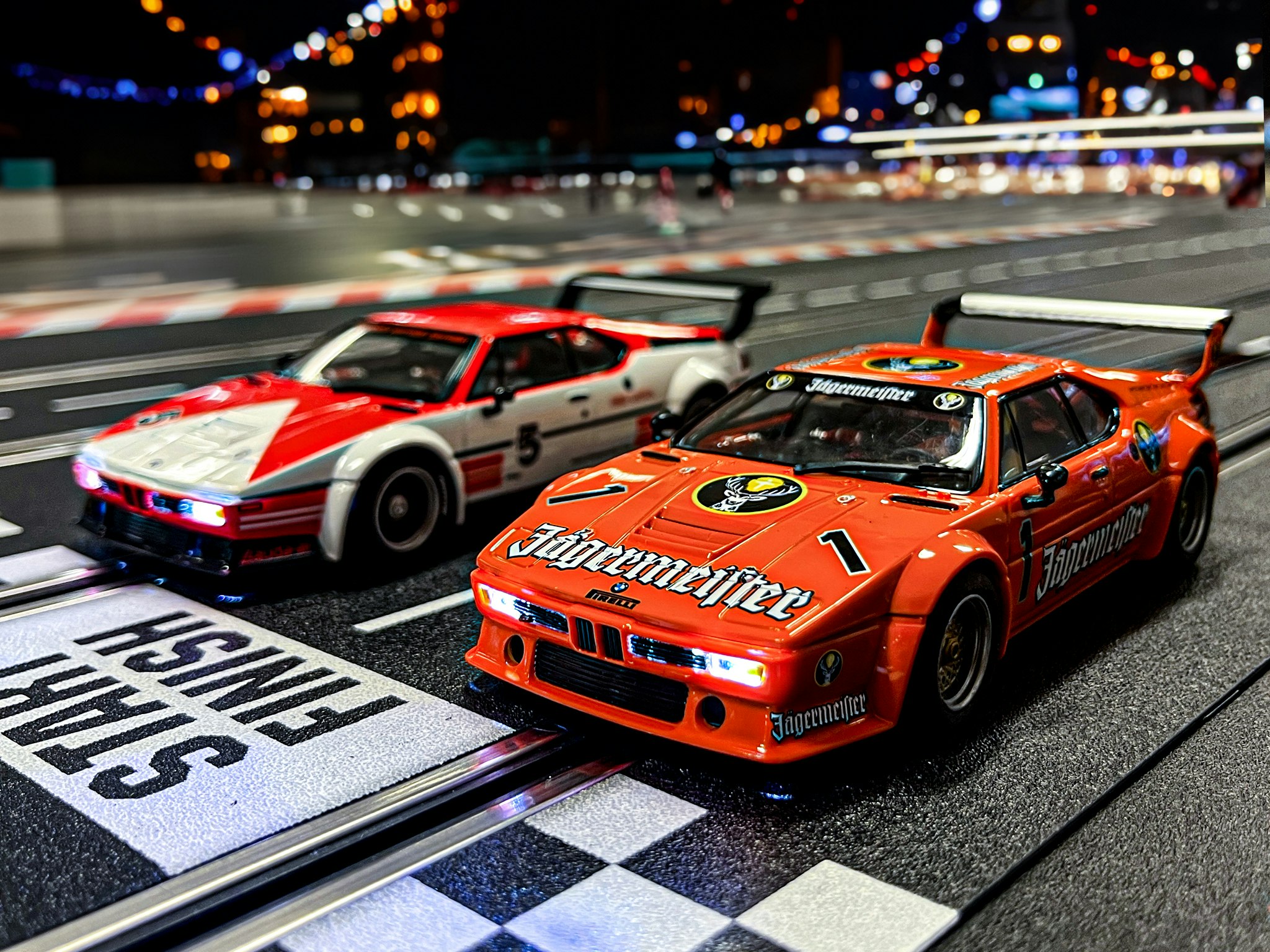Skala 1/24 Digital/An. slot car fr Carrera: BMW M1 Procar 'Jägermeister Racing Team