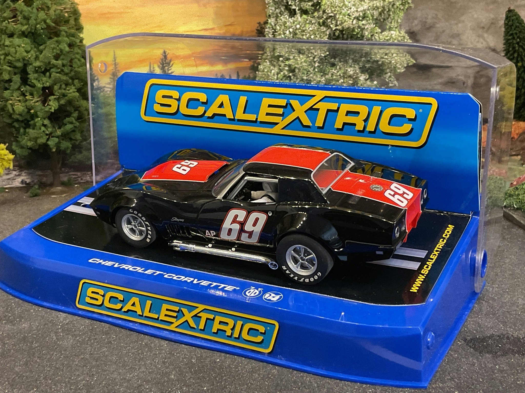 Skala 1/32 Analog Slotcar - Chevrolet Corvette LBB S McDonald fr Scalextric