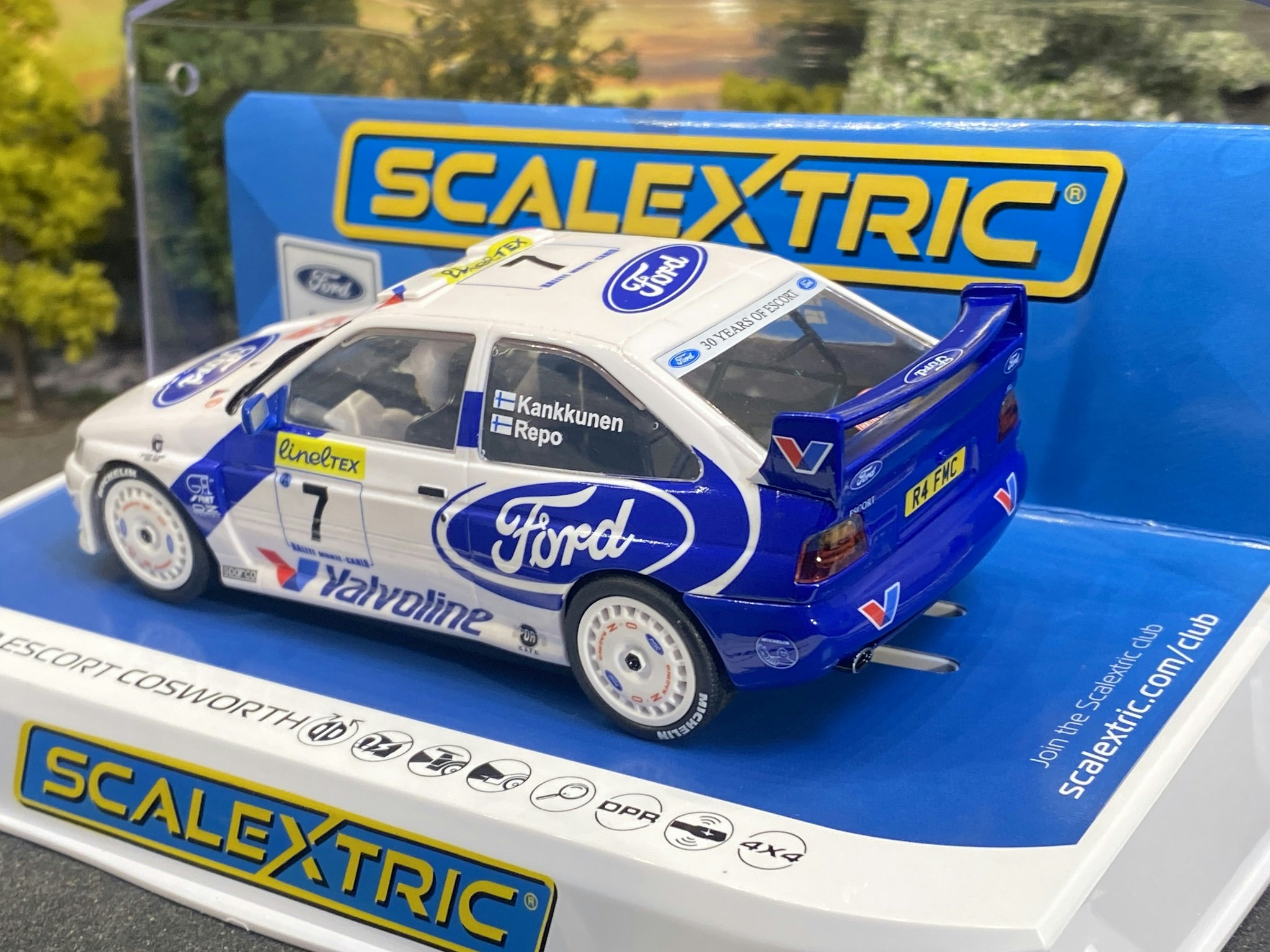 Skala 1/32 An. Scalextric Slot Car: Ford Escort Cosworth Monte Carlo 98' Kankkunen