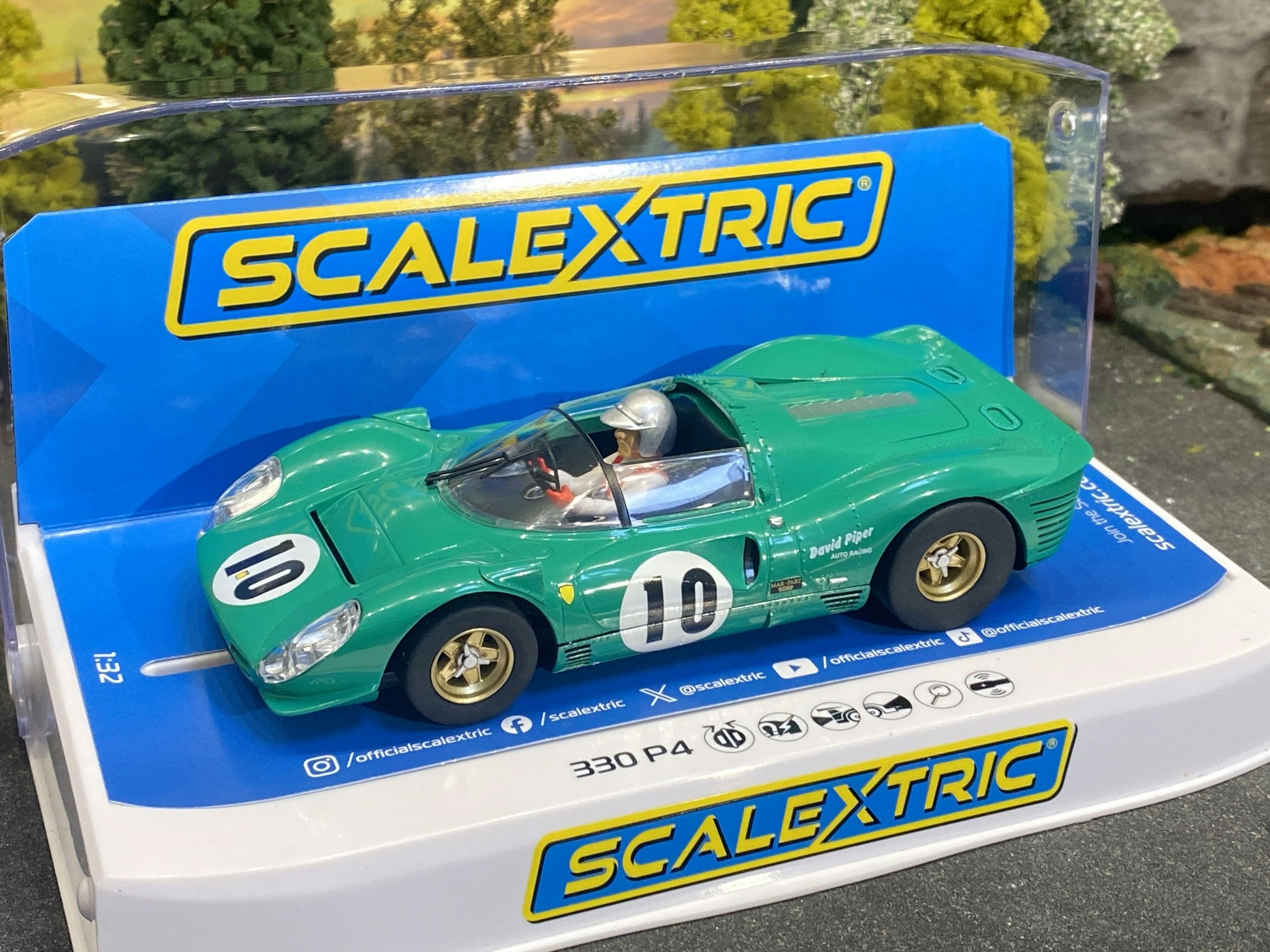 Skala 1/32 An. Scalextric Slot Car: 330 P4, Green, David Piper