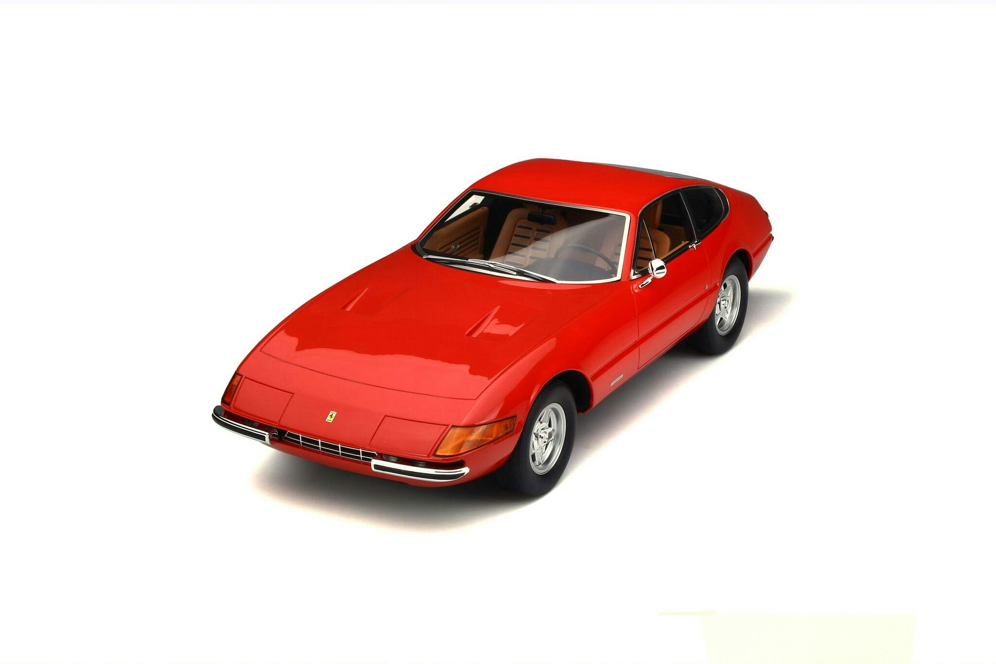Skala 1/12 Ferrari 365 GTB Daytona, Red fr GT-Spirit (GT119)