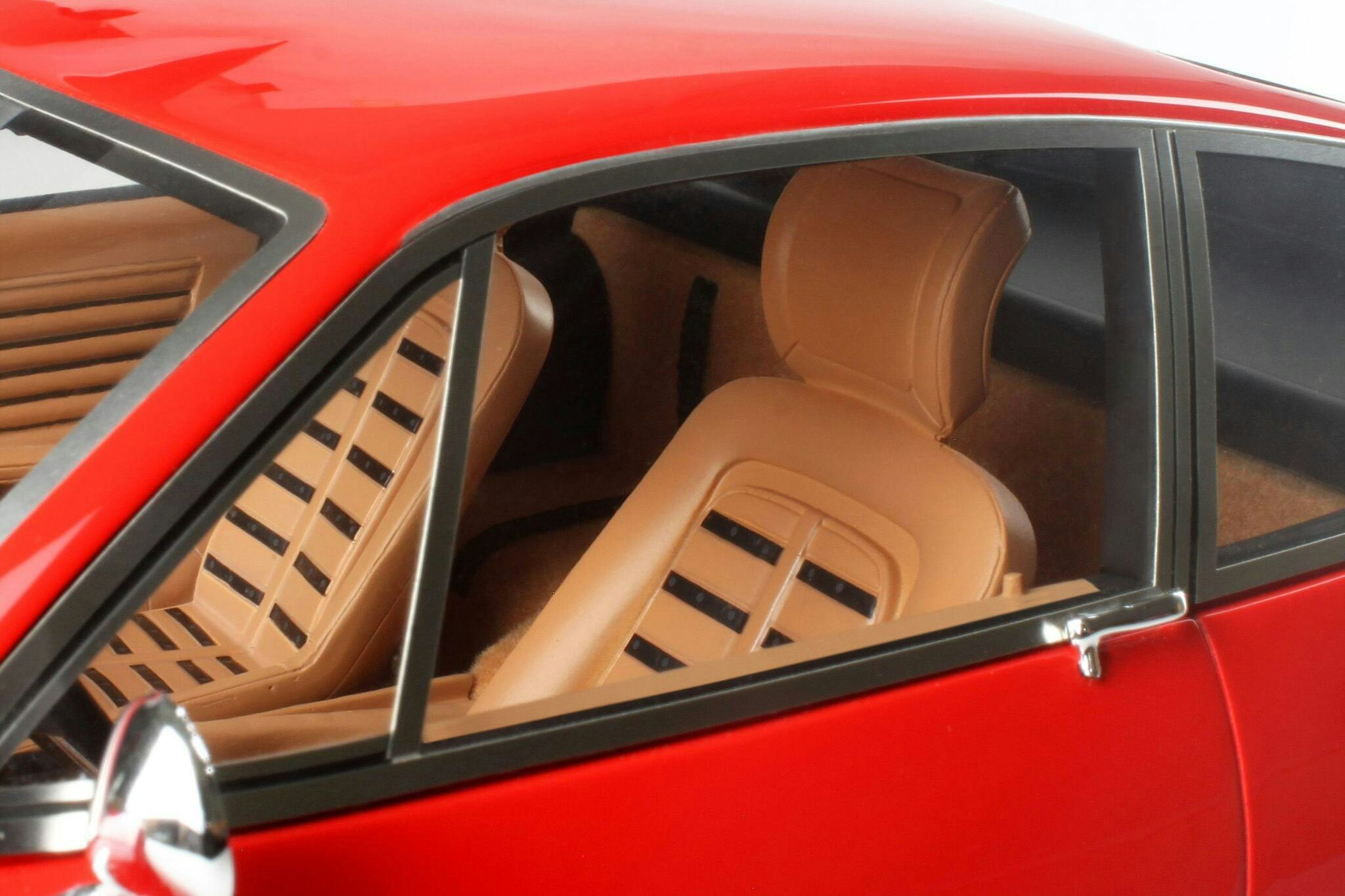 Skala 1/12 Ferrari 365 GTB Daytona, Red fr GT-Spirit (GT119)