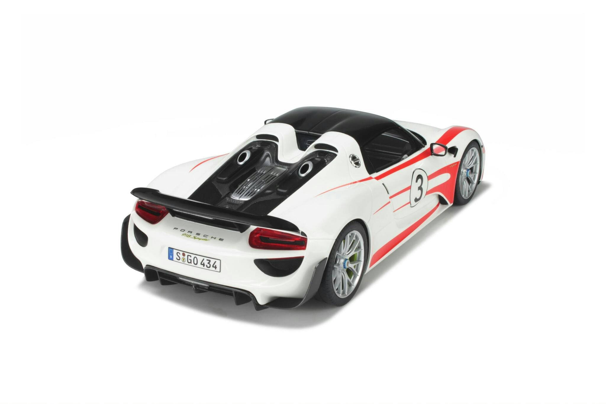 Skala 1/12 Porsche 918 Spyder Weissach Package fr GT-Spirit (GT078)