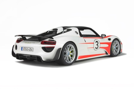 Skala 1/12 Porsche 918 Spyder Weissach Package fr GT-Spirit (GT078)