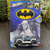 Skala 1/64 Hot Wheels DC: Batman - Power Panel