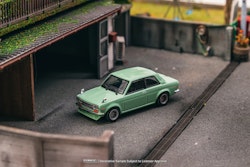 Skala 1/64 Datsun 510 Light Green fr Tarmac Works - ROAD64