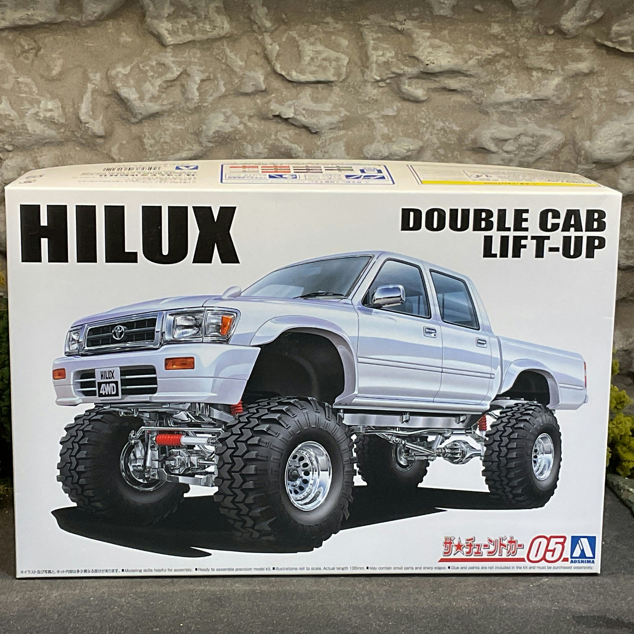 Skala 1/24 Building set Toyota Hilux Double Cab Lift-up fr Aoshima
