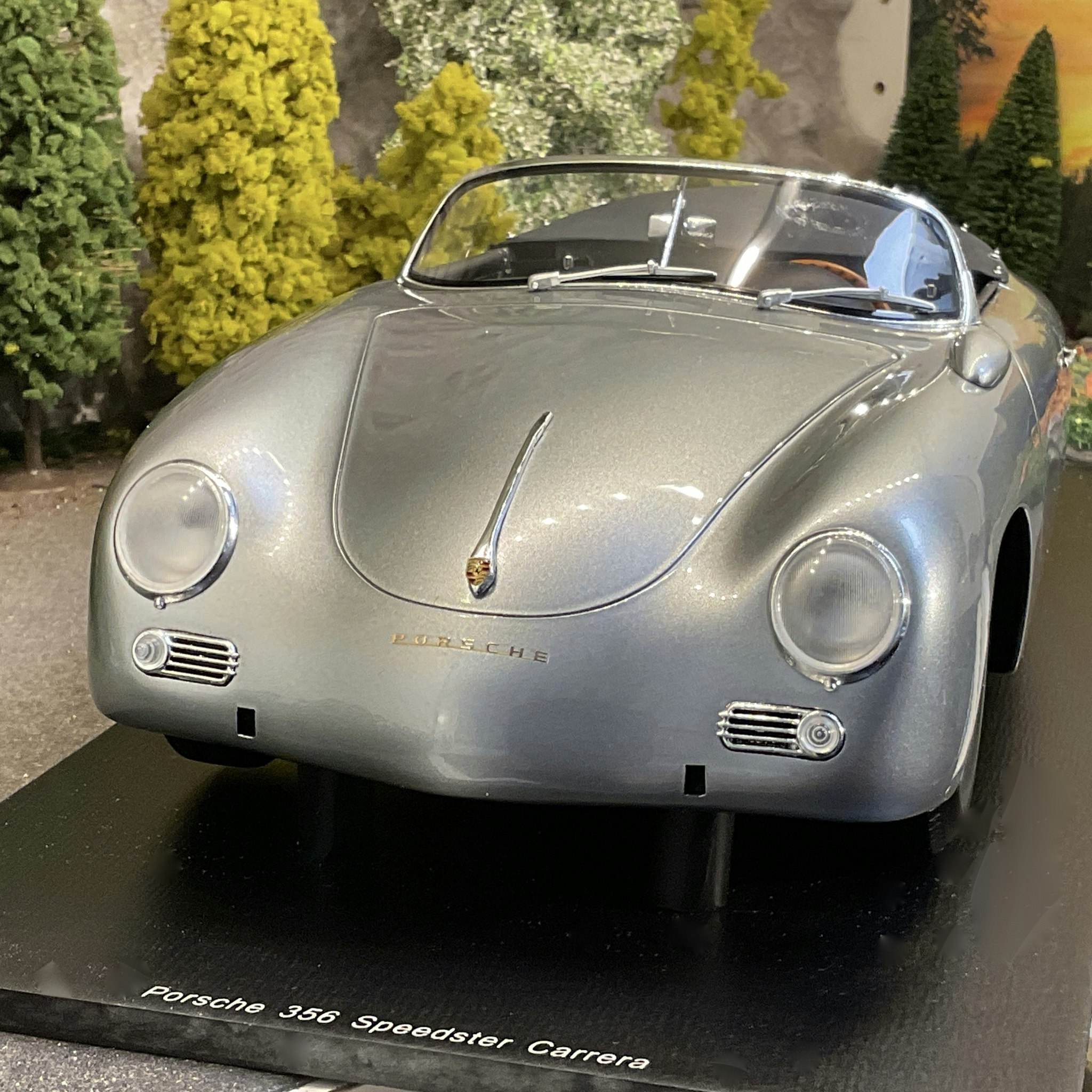 Skala 1/12 Porsche 356 Speedster Carrera fr Spark (12S004)
