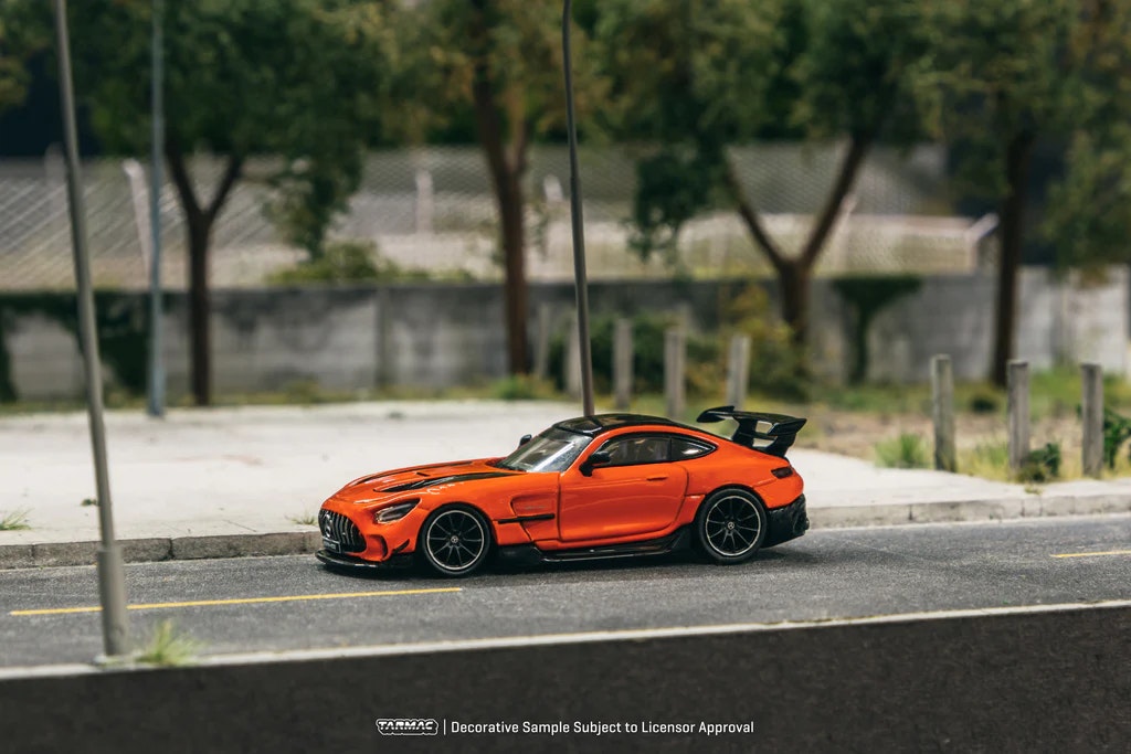 Skala 1/64 Mercedes-Benz AMG GT Black Series Orange fr Tarmac Works - GLOBAL64