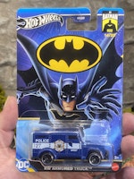 Skala 1/64 Hot Wheels DC: Batman - HW Armored Truck
