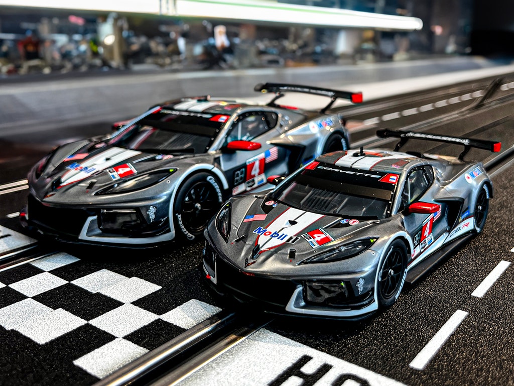 Skala 1/24 Digital/An. slot car fr Carrera: Chevrolet Corvette C8.R "No.4"