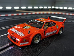 Skala 1/32 Digital Slot Car fr Carrera: BMW M1 Procar "Jägermeister Racing Team, No.1"