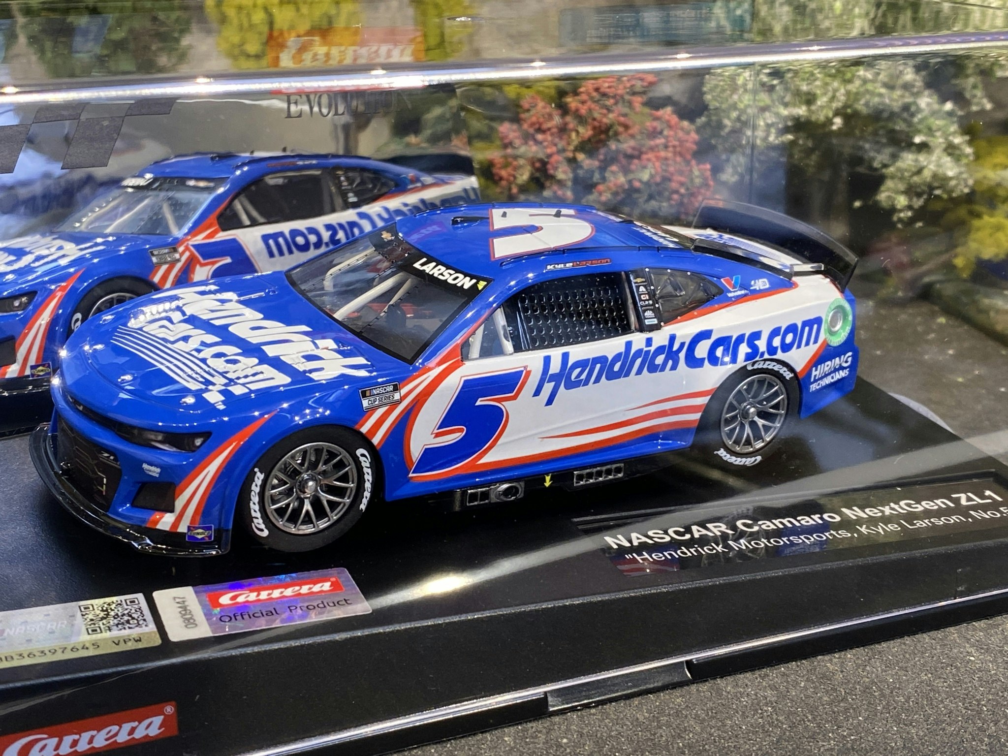 Skala 1/32 Analog slotcar fr Carrera: NASCAR Camaro NextGen ZL1 "Hendrick Motorsports, Kyle Larson, No.5