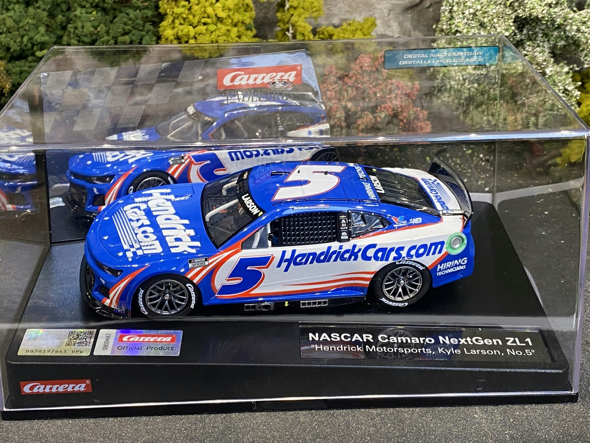 Skala 1/32 Analog slotcar fr Carrera: NASCAR Camaro NextGen ZL1 "Hendrick Motorsports, Kyle Larson, No.5