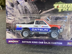 Skala 1/64 Hot Wheels Premium "Car Culture" Terra Trek: Datsun King Cab Baja Custom