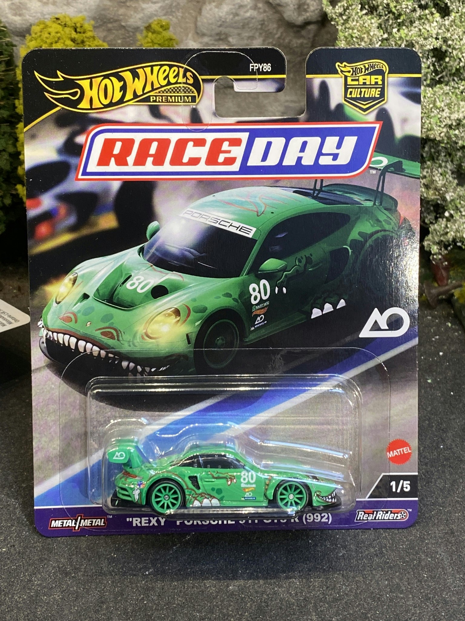 Skala 1/64 Hot Wheels Premium, Car Culture Race Day: "Rexy" Porsche 911 GT3 (992)