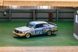 NEW! Skala 1/64 Volvo 240 Turbo (242) ETCC Zolder 1984 " LUNA" Winner fr TARMAC