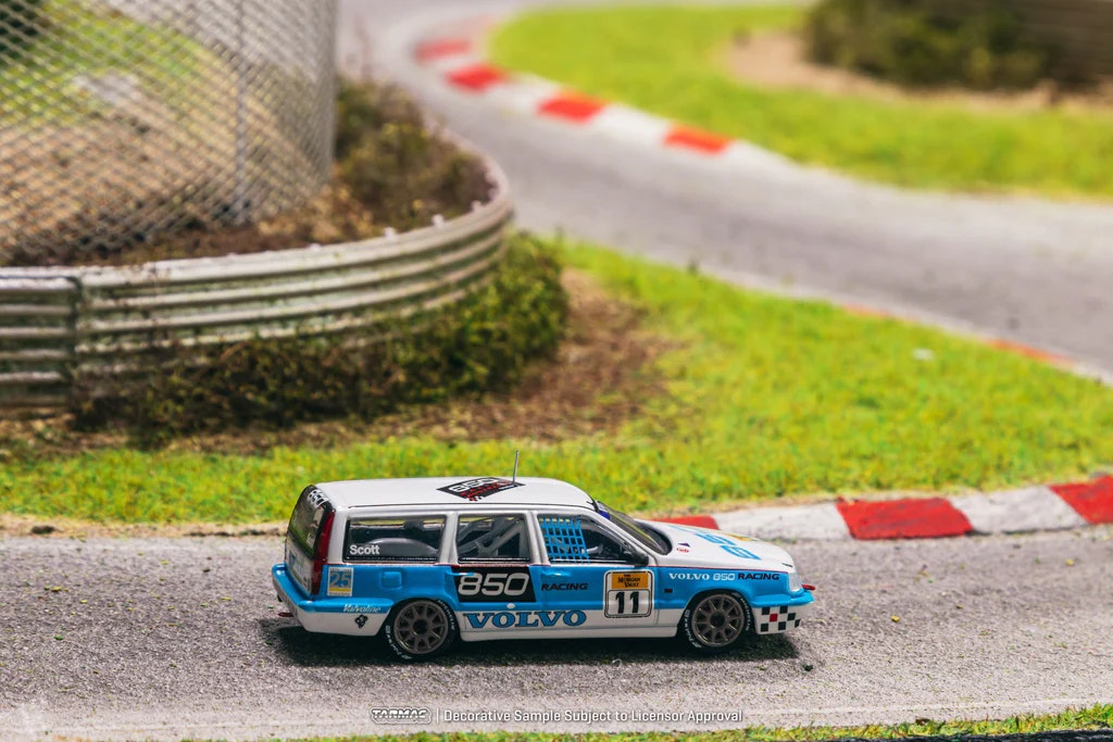 Skala 1/64 Volvo 850 Estate Australian Super Touring Championship 1995 #11 fr TARMAC