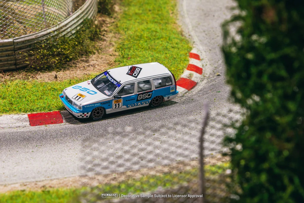 Skala 1/64 Volvo 850 Estate Australian Super Touring Championship 1995 #11 fr TARMAC