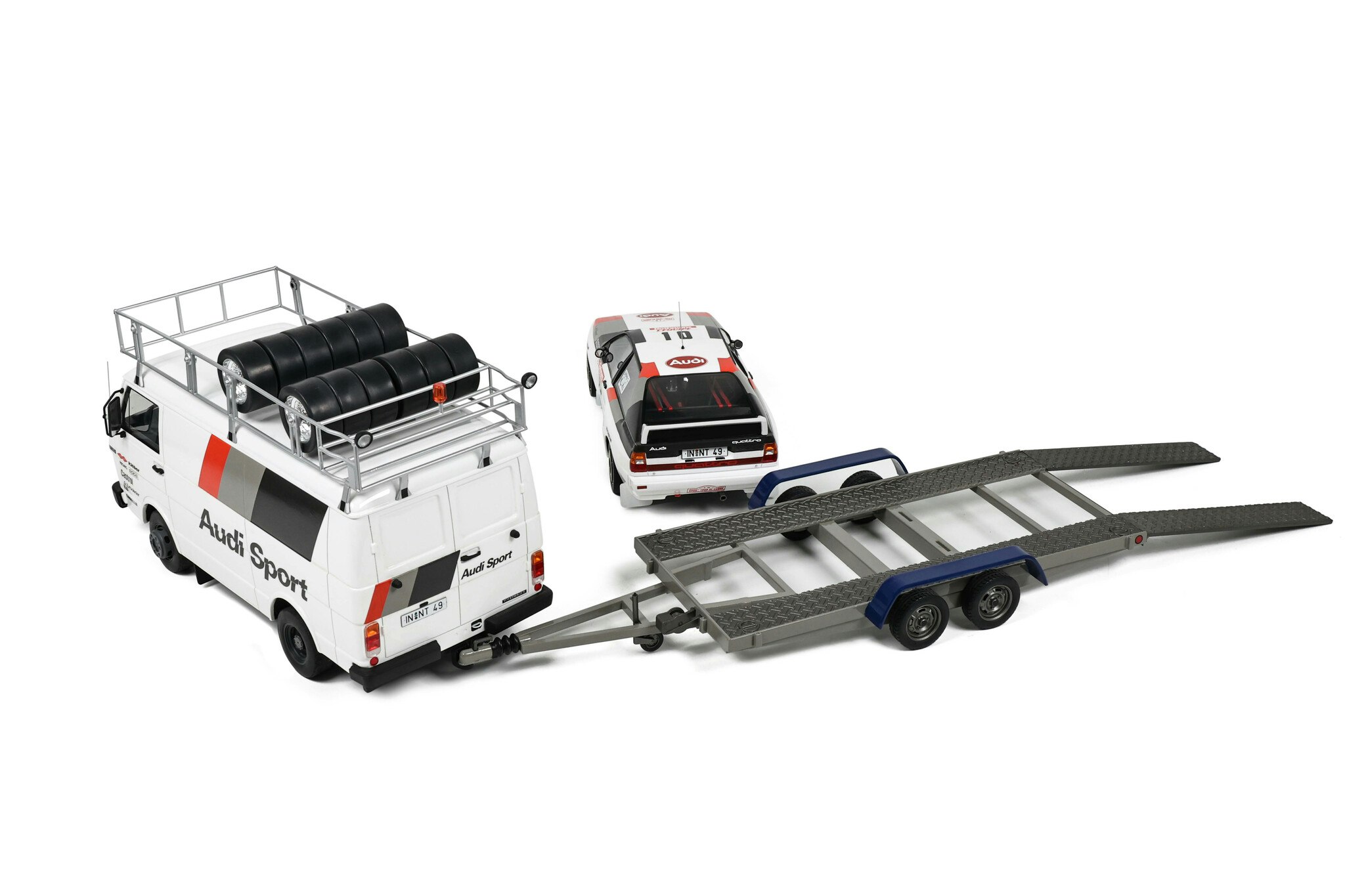 Skala 1/18 3-pack VW LT35 + Audi Quattro A2 + Trailer OT418 fr Otto Mobile
