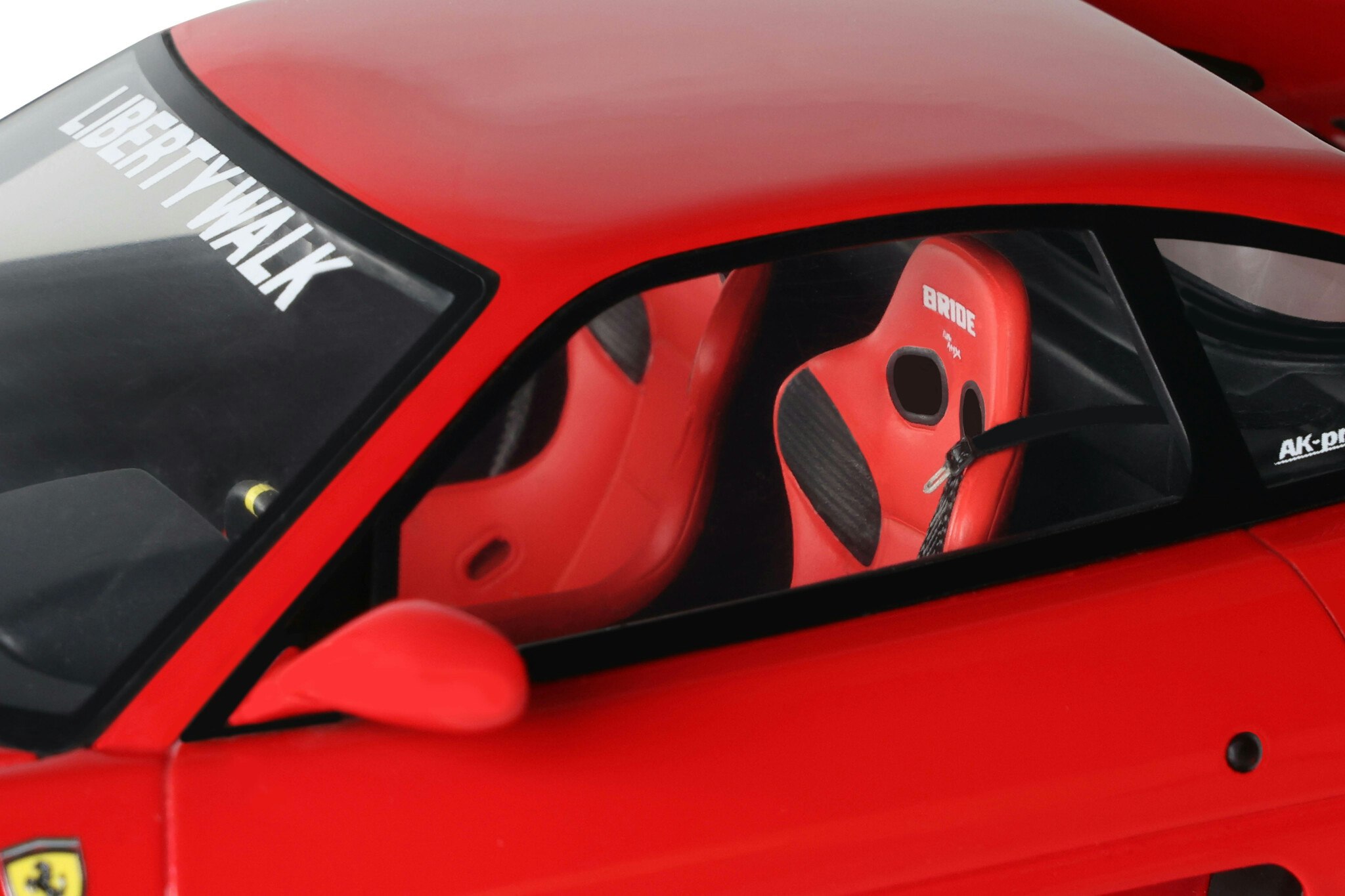 Skala 1/18 LB-Works F355 Red, 2023 fr GT Spirit (GT468)